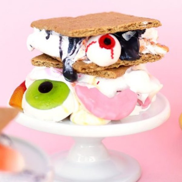 Easy Halloween treats on Instagram: Creepy s'mores by aww sam