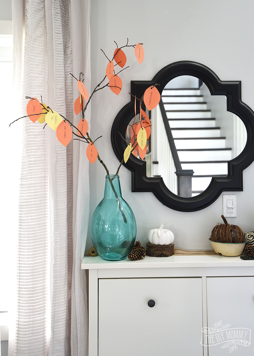 Eco-friendly Thanksgiving decor idea from DIY Mommy