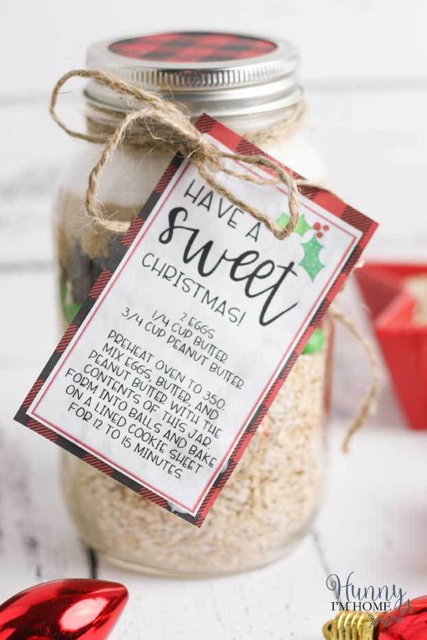 Gluten-free cookie mason jar gifts from Hunny I'm Home