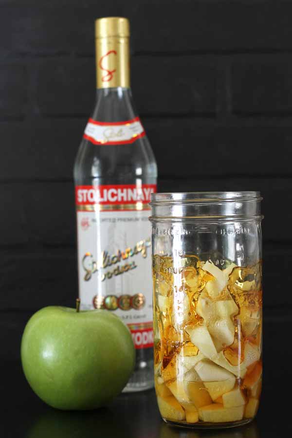Caramel apple vodka homemade liqueur gift | The Shabby Creek Cottage