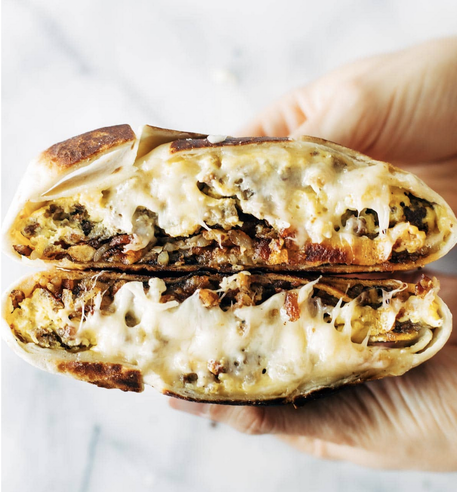 Yummy Breakfast Crunchwraps from Pinch of Yum, and how to turn them into a second meal with leftovers Yummy Breakfast Crunchwraps from Pinch of Yum, and how to turn them into a second meal with leftovers