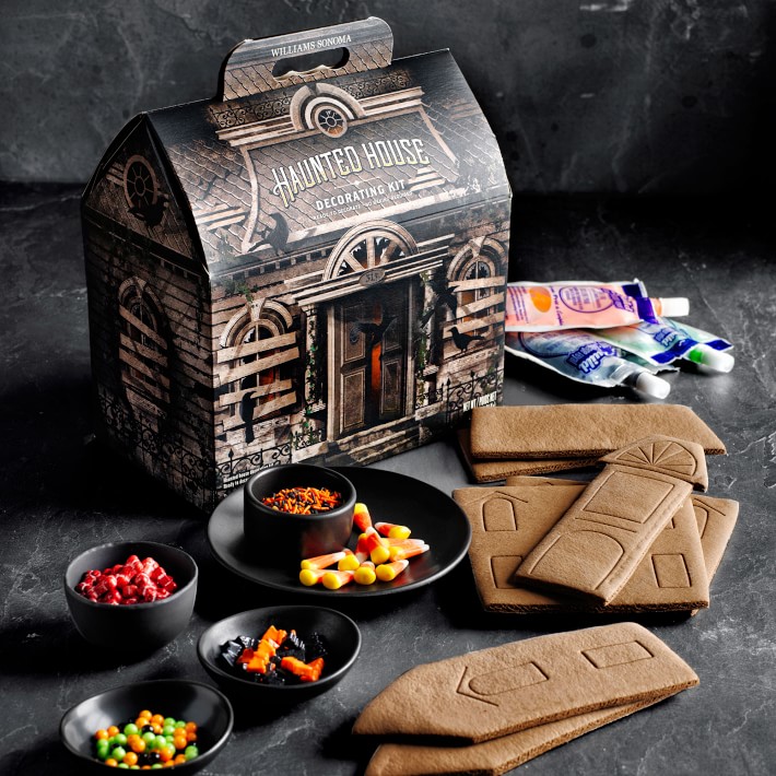 Williams-Sonoma Haunted Gingerbread House Kit