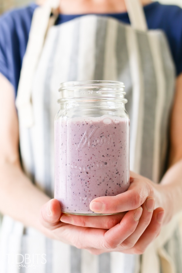 Elderberry smoothie recipes for winter: A creamy Kefir Elderberry Smoothie at Tidbits