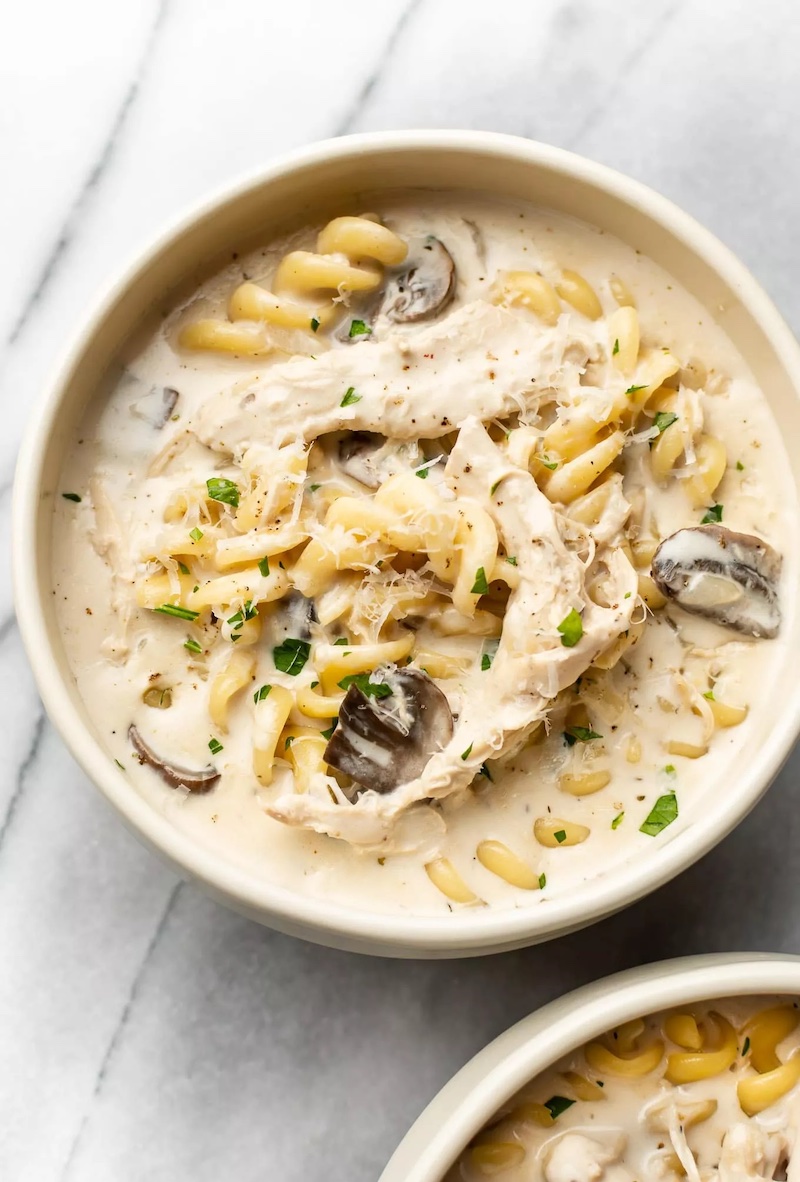 A weekly meal plan of comfort foods: Chicken Tetrazzini Soup at Salt & Lavender