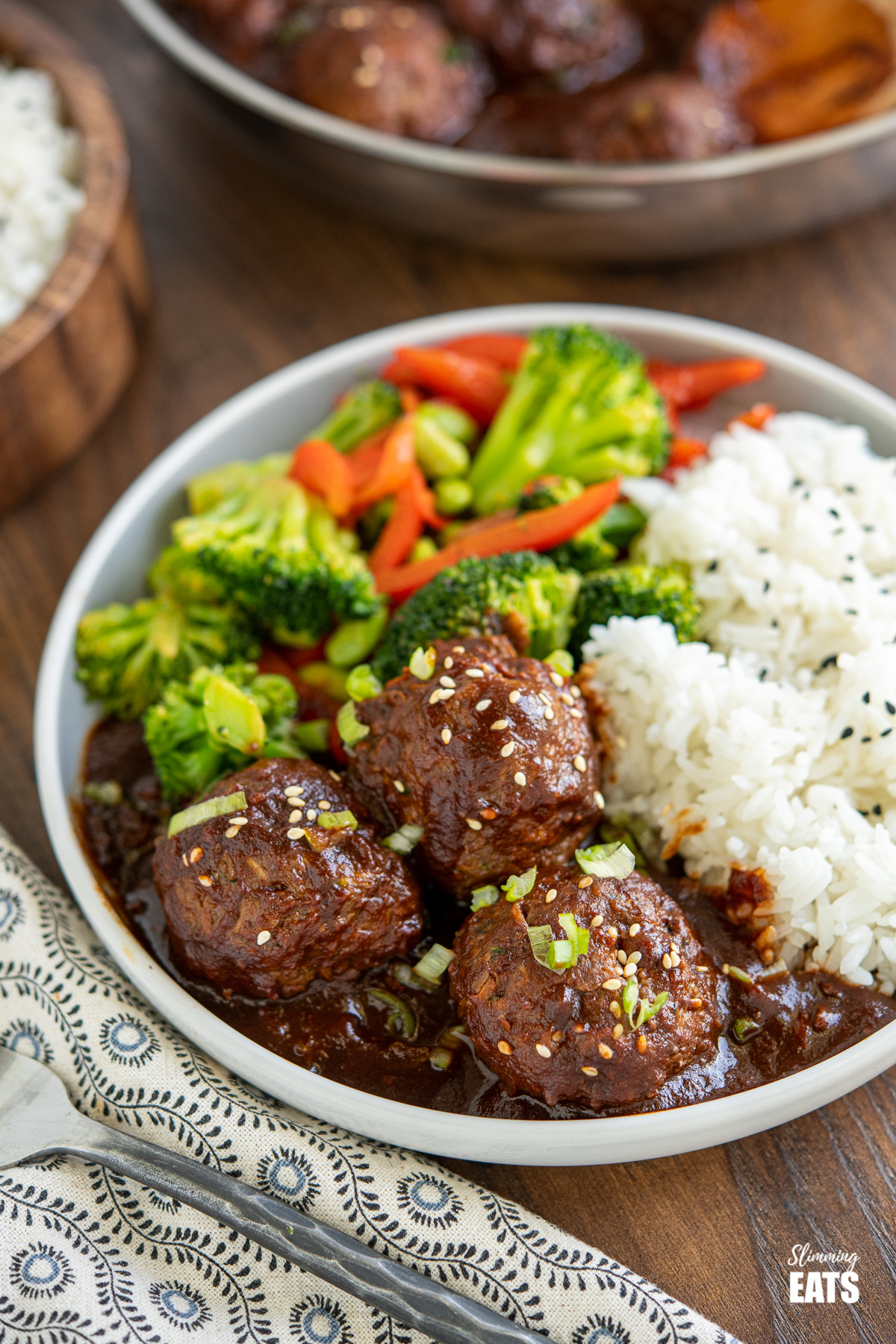 Delicious recipes with hidden veggies: Asian meatballs at Slimming Eats