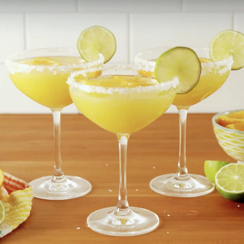Easy champagne cocktail recipes: Mimosa Margarita cocktail from Delish. You probably have all the ingredients on hand already!