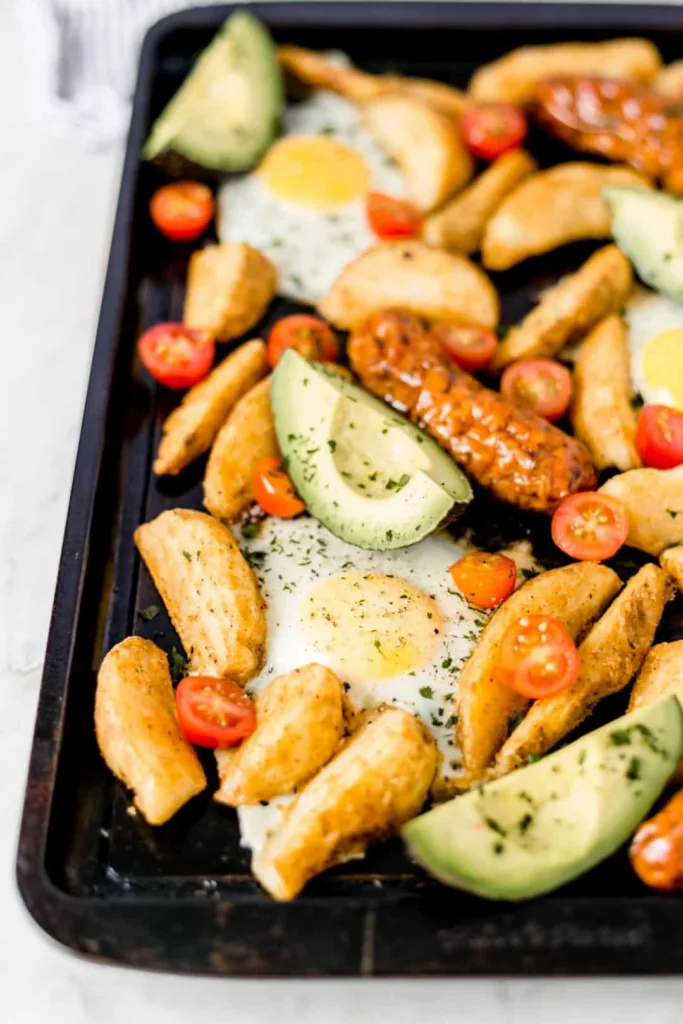 Sheet pan meals: Sheet Pan Breakfast Bake from SImply Lakita Sheet pan meals: Sheet Pan Breakfast Bake from SImply Lakita