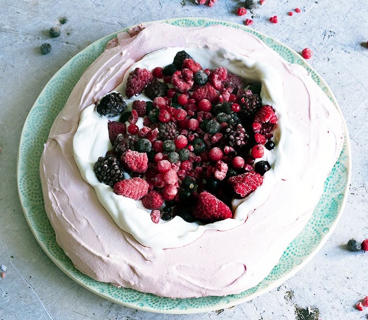 Aquafaba creates a beautiful allergy-free pavlova birthday cake with this recipe from Veggielicious