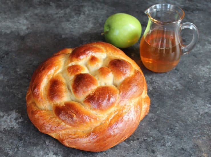 Challah Recipes for Rosh Hashanah: Apple Honey Challah from Tori Avey