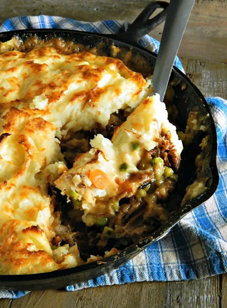 Weekly Meal Plan Ideas: Shepards Pie from Leftover Potroast from Frugal Hausfrau Weekly Meal Plan Ideas: Shepards Pie from Leftover Potroast from Frugal Hausfrau