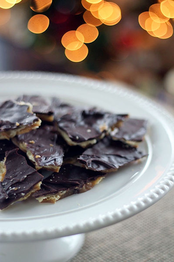 Christmas toffee crackers from Passionate Penny Pincher are super easy to make