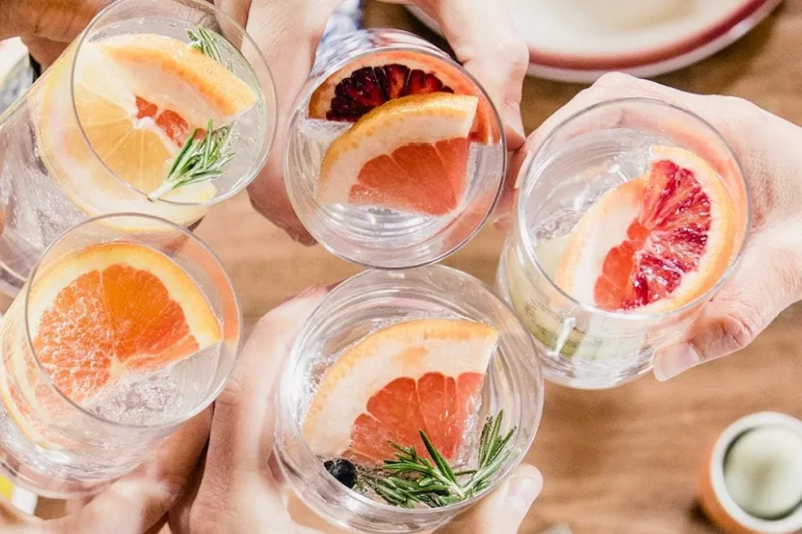 These non-alcoholic drink ideas are keeping Dry January interesting! Even if you’re not doing Dry January.