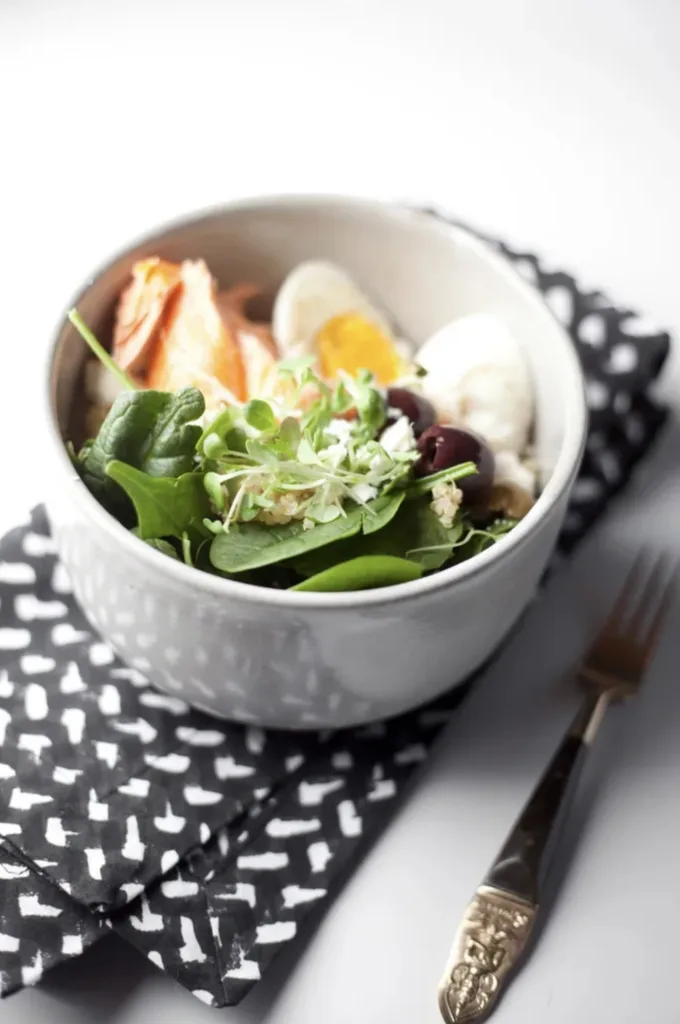 Recipes that use hard boiled egg: Mediterranean Protein Bowl | Healthfully Ever After Recipes that use hard boiled egg: Mediterranean Protein Bowl | Healthfully Ever After