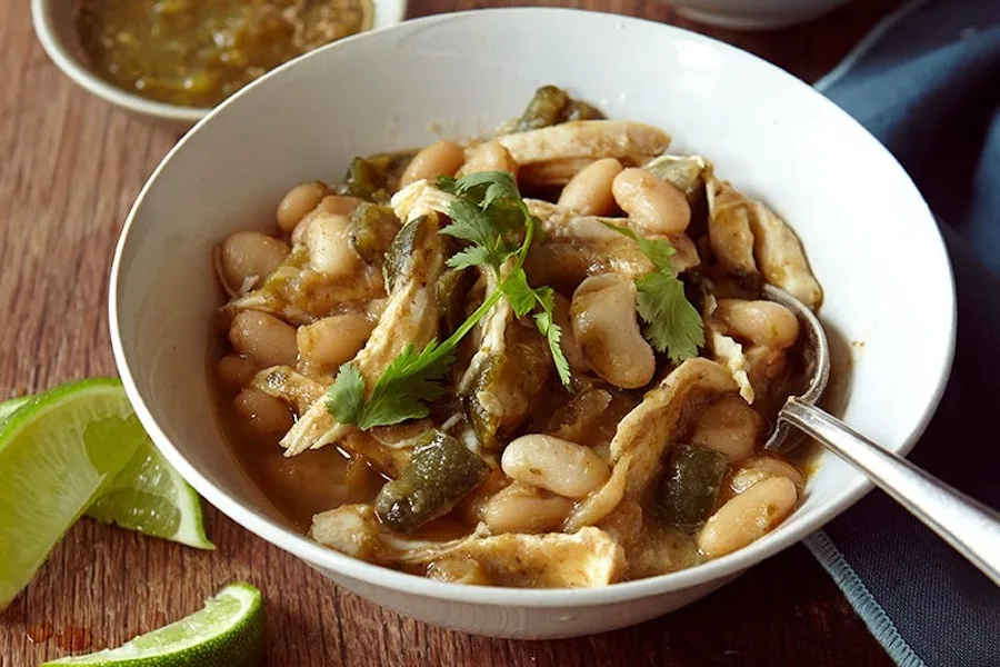 Fresh white chicken chili with salsa verde, our weekly Weight Watchers recipe