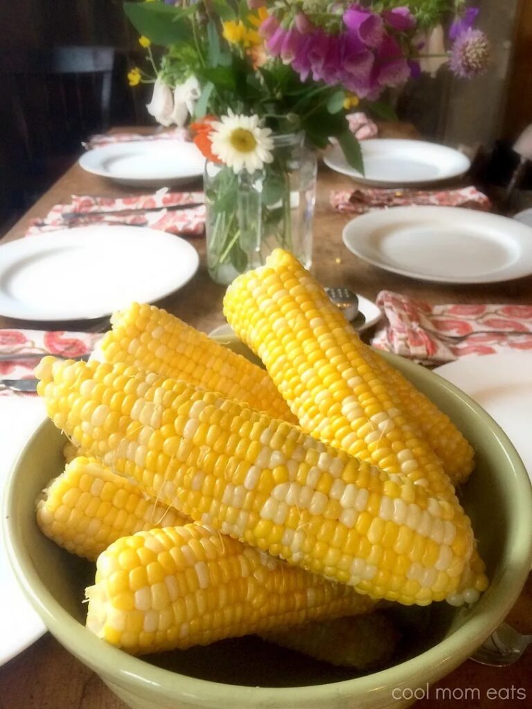 How to boil corn perfectly: It's easier than you think | © Liz Gumbinner for Cool Mom Eats