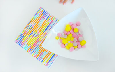 Frozen yogurt dots for healthy snacking, toddler style.