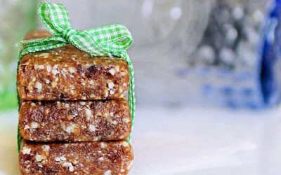 Too tired to eat? Easy, healthy snacks for new moms to the rescue!