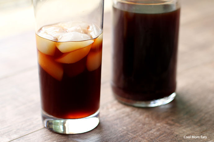 How to make cold brew coffee at home it 5 easy steps. Like, really easy.