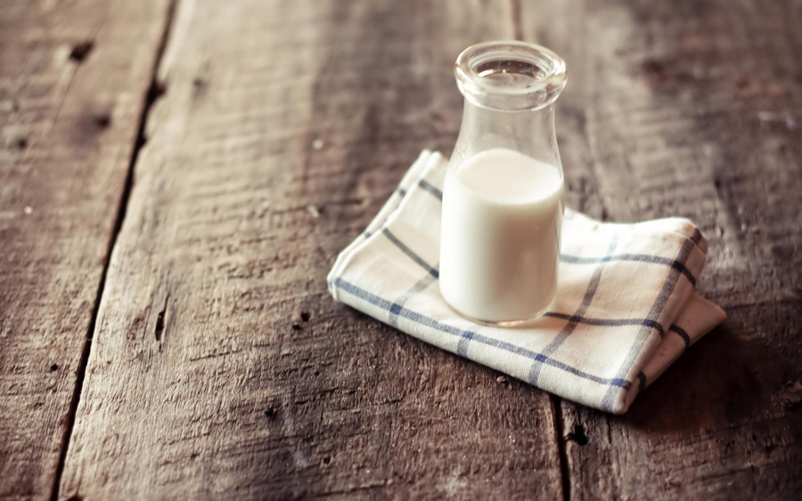 Got goat milk? Dairy products that even people with cow milk sensitivities may be able to eat without trouble!