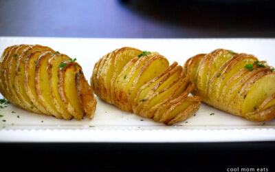 How to make Hasselback potatoes: 5 easy steps to the most crispy-on-the-outside, tender-on-the-inside potatoes.