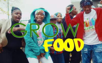 These teens rapping about healthy food is life. Because who needs to nae nae when we’re whippin’ in the kitchen.