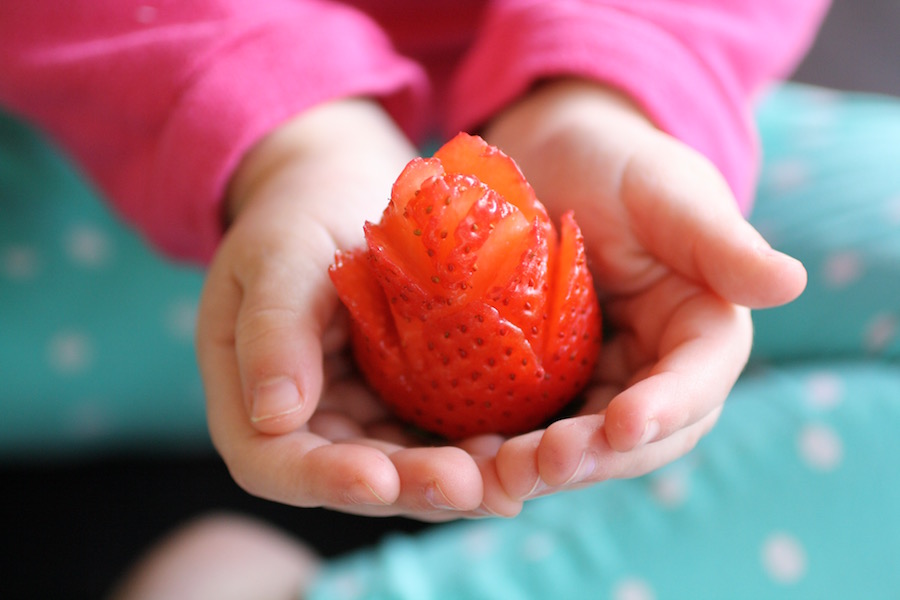 Last-minute lunch box treats for Valentine's Day: Strawberry Rose | Cool Mom Eats via One Little Project 
