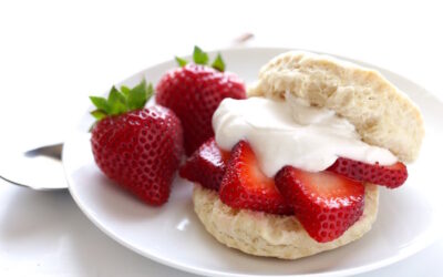 A killer dairy-free coconut whipped cream recipe: Bring on the summer desserts!
