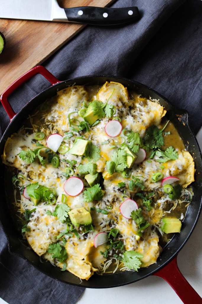 Cool Mom Eats weekly meal plan: Skillet Veggie enchiladas | The Bilssful Balance