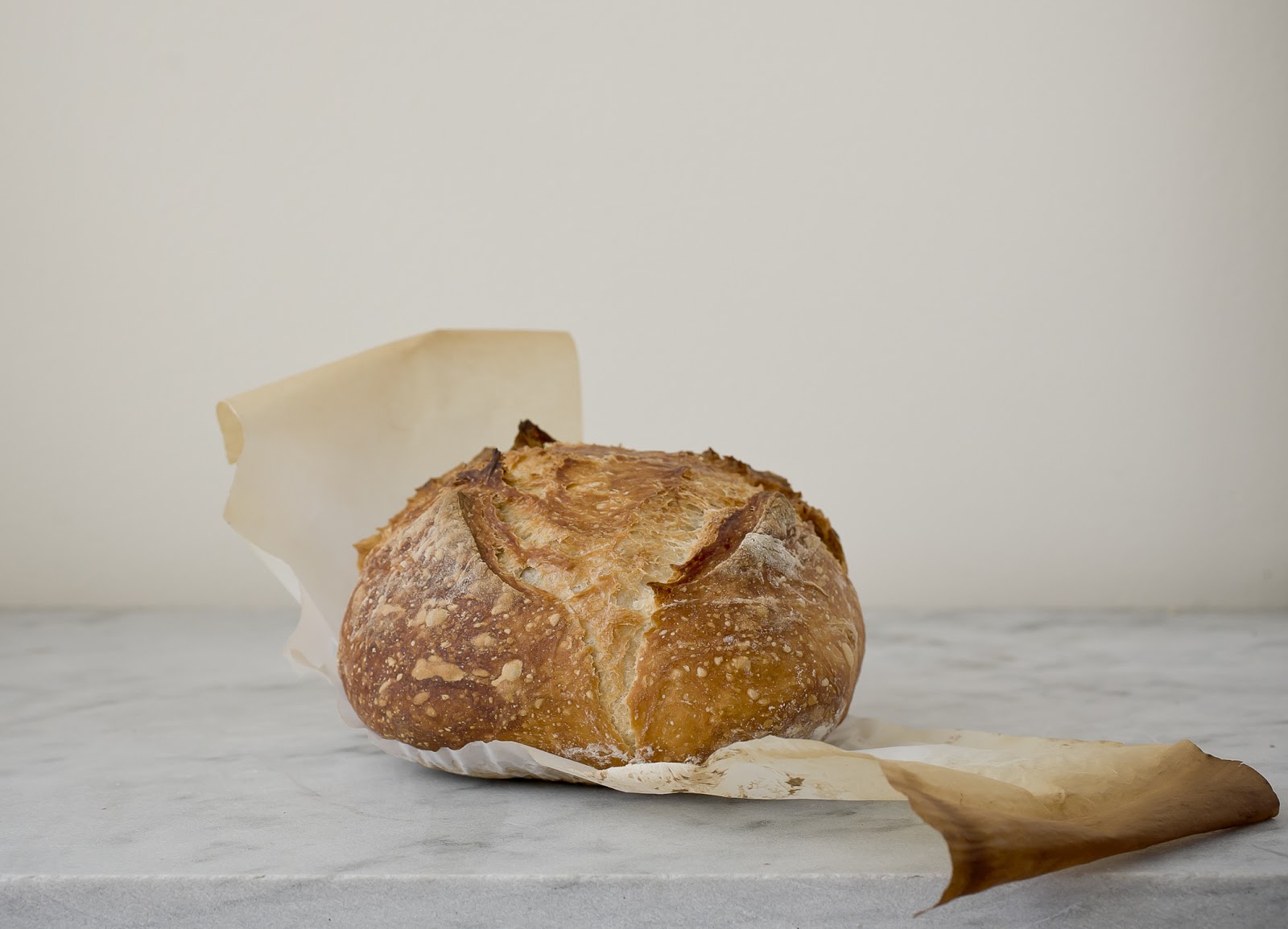 Mark Bittman's No-Knead Bread recipe with variations at A Stack of Dishes