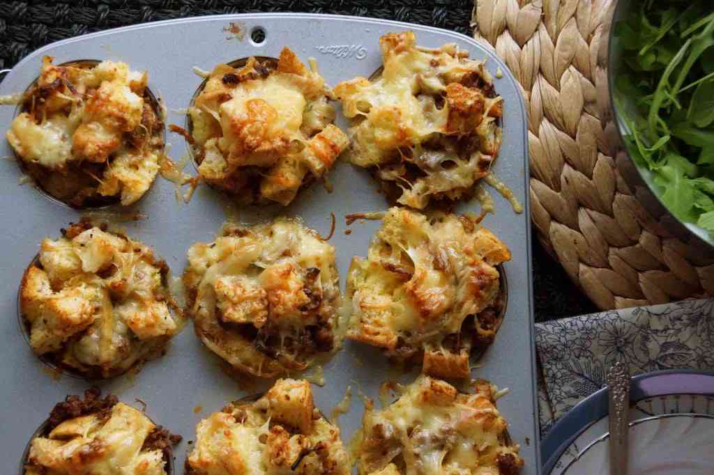 Thanksgiving leftovers recipes: Sausage Fennel and Gruyere Egg Strata Muffins at Strawberryplum