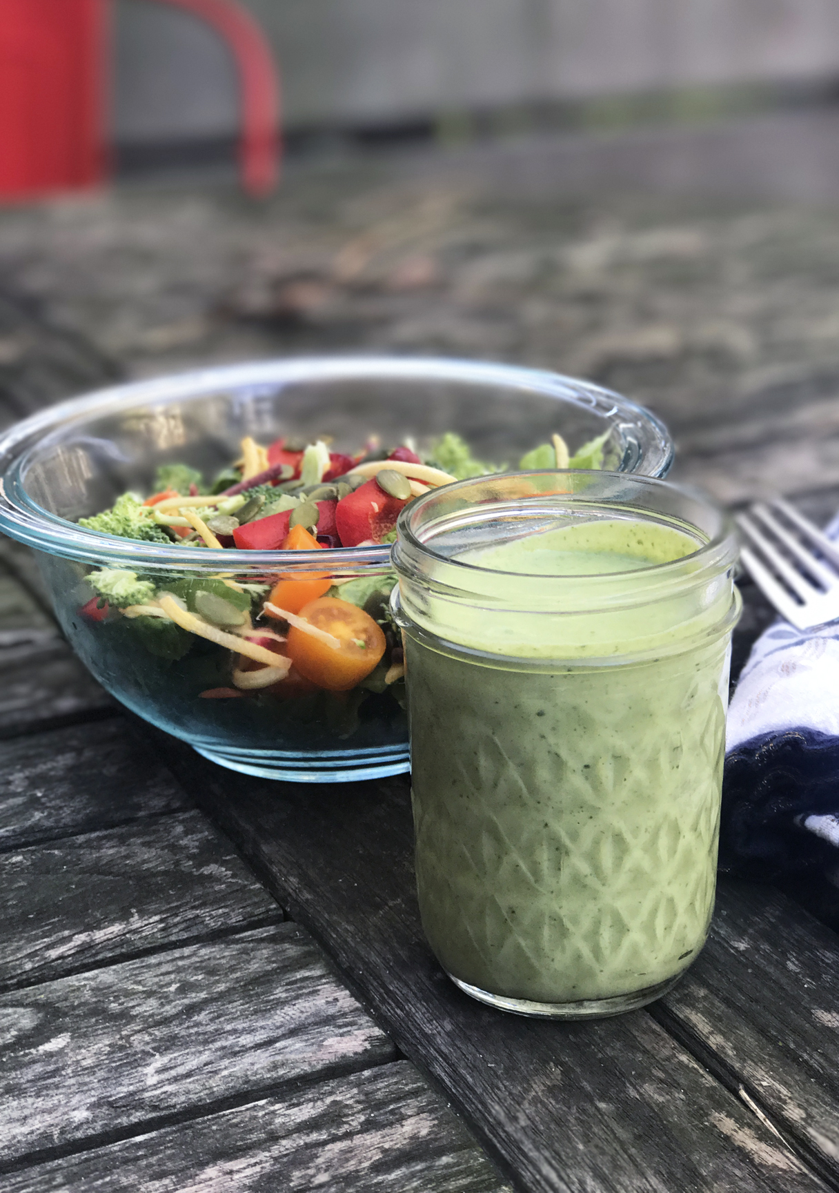 A super creamy Green Goddess salad dressing recipe that's vegan and Paleo-friendly that the kids love. Nobody will know it's healthy and you can even make it without oil too. Amazing! | Cool Mom Eats