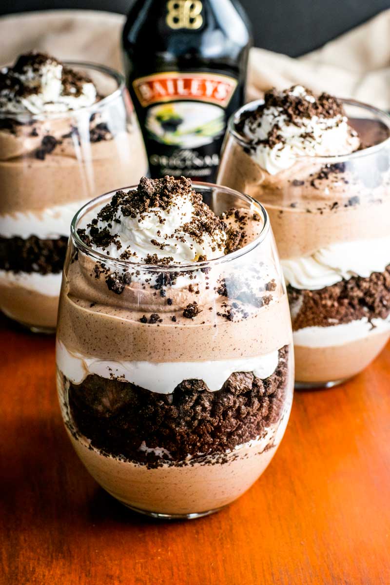 Boozy dessert recipes for St. Patrick's Day: Baileys Cookies and Cream Parfaits at Homemade Hooplah