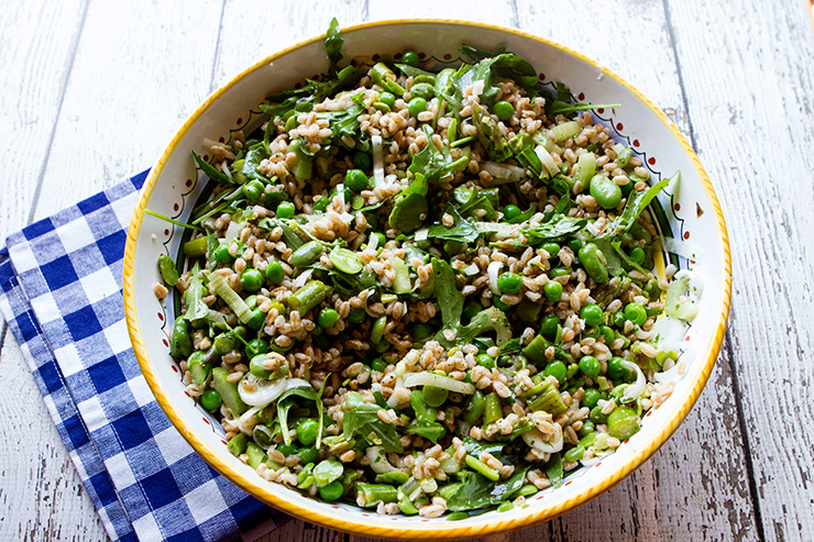 Make-ahead Easter brunch recipes: Spring Farro and Asparagus Salad | Italian Food Forever