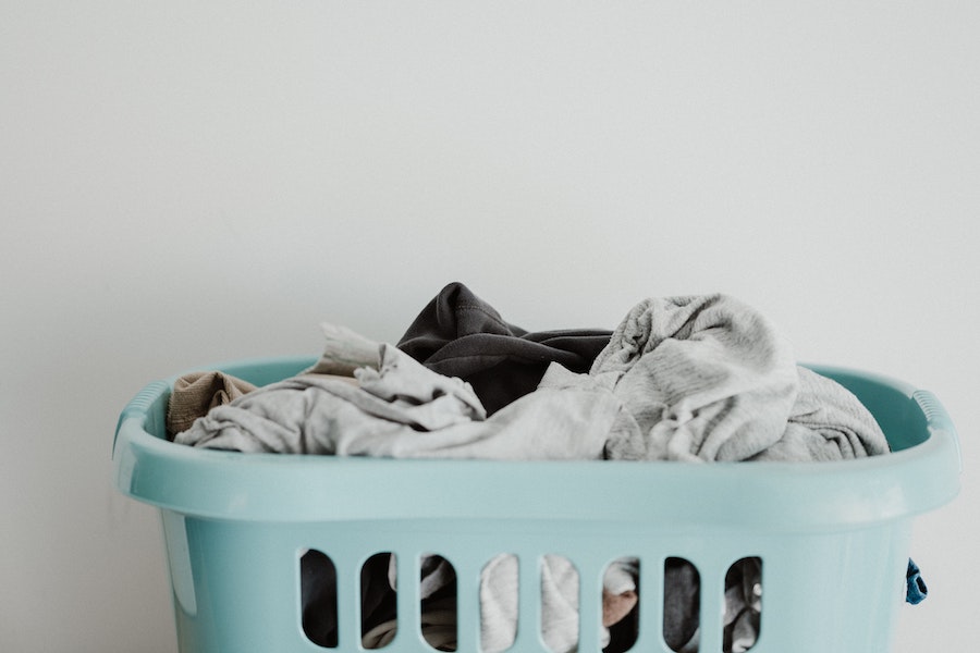 Lots of uses for expired baking soda: Laundry tips