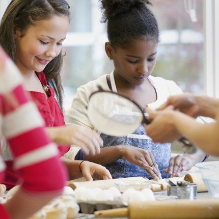 Best culinary summer camps for kids: Sur la Table Cooking Camp | Cool Mom Eats
