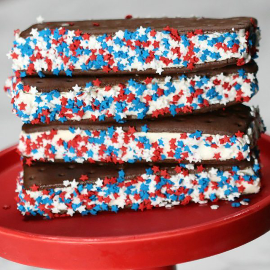 Easy last-minute 4th of July desserts: 4th of July Ice Cream Sandwiches at Eating On A Dime