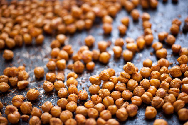 Essential school lunch packing list: Spiced Chickpeas at Chowhound