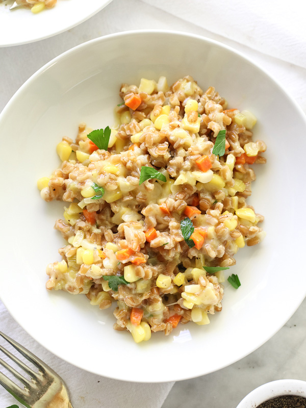 Simple ways to use farro: Sweet Corn, Gouda and Farro Risotto | Foodie Crush 