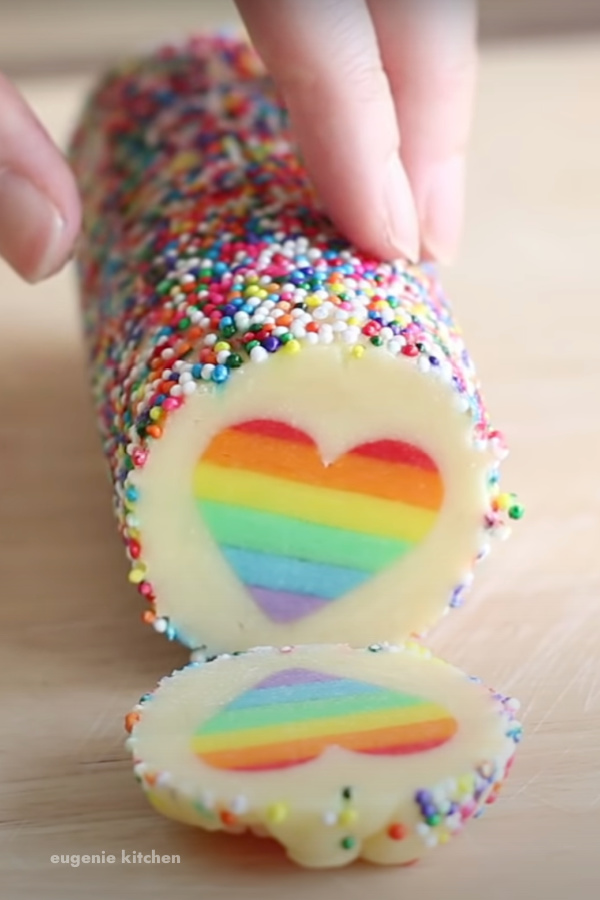 The viral Rainbow Sprinkle Cookie recipe for Valentine's Day: Instructions from Eugenie Kitchen. Wow!