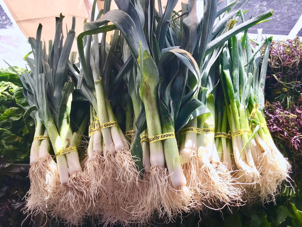 How to cook with leeks: young, smaller varieties can be found in spring markets | © Jane Sweeney Cool Mom Eats