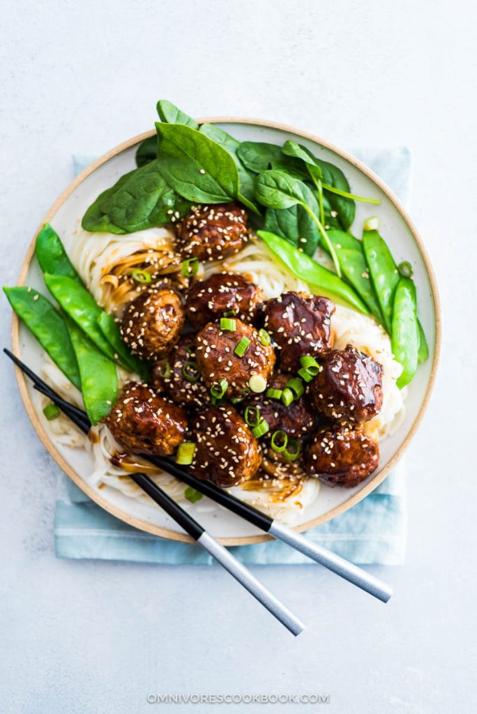 Variations on meatballs for dinner: Asian Turkey Meatballs | Omnivore's Cookbook
