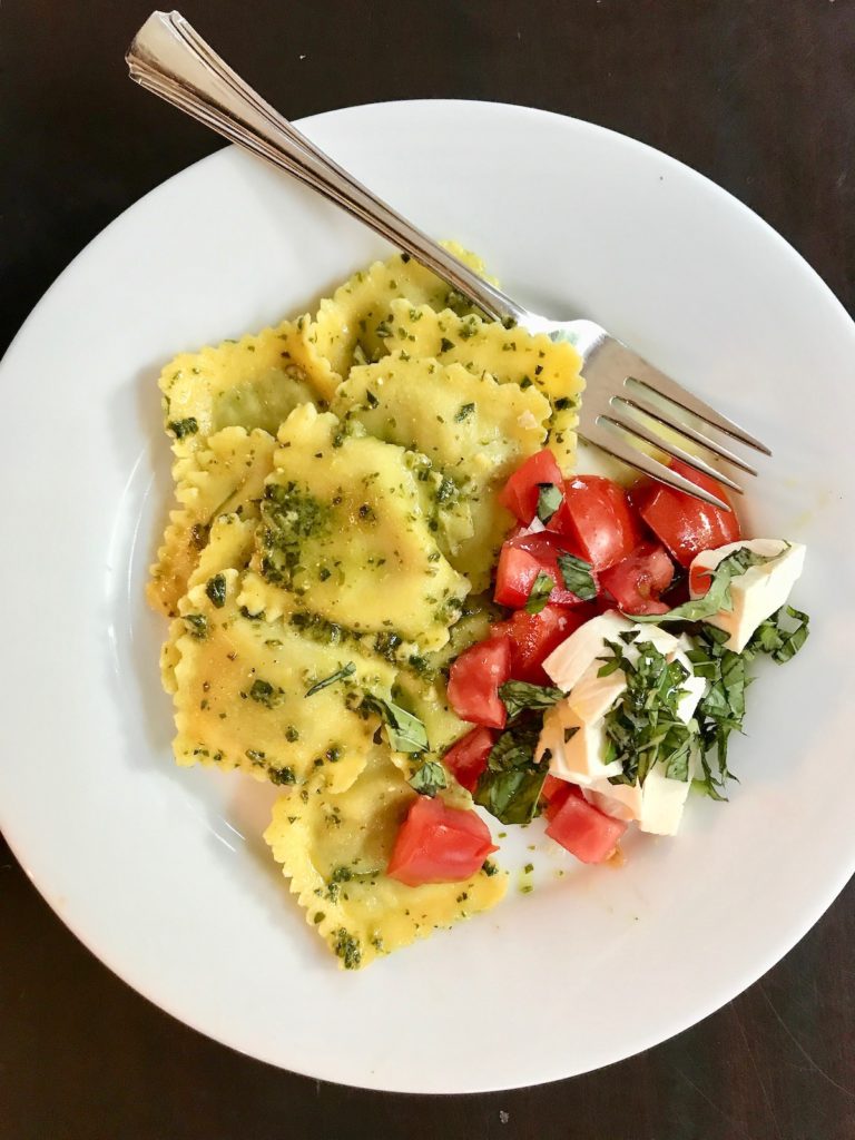 No-cook recipes using tomatoes and basil: Tortellini with Chopped Tomato and Basil | Jane Sweeney Cool Mom Eats