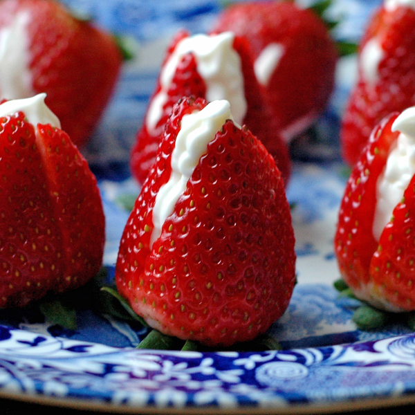 Low sugar Valentine's Treats: Cream filled strawberries from Cafe Johnsonia