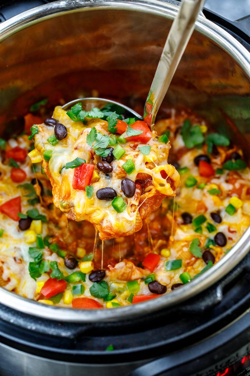 Weekly meal plan: Vegetarian Taco Pasta at Peas & Crayons