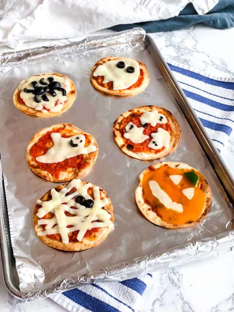 Easy Mini Halloween Pizzas from Pudge Factor