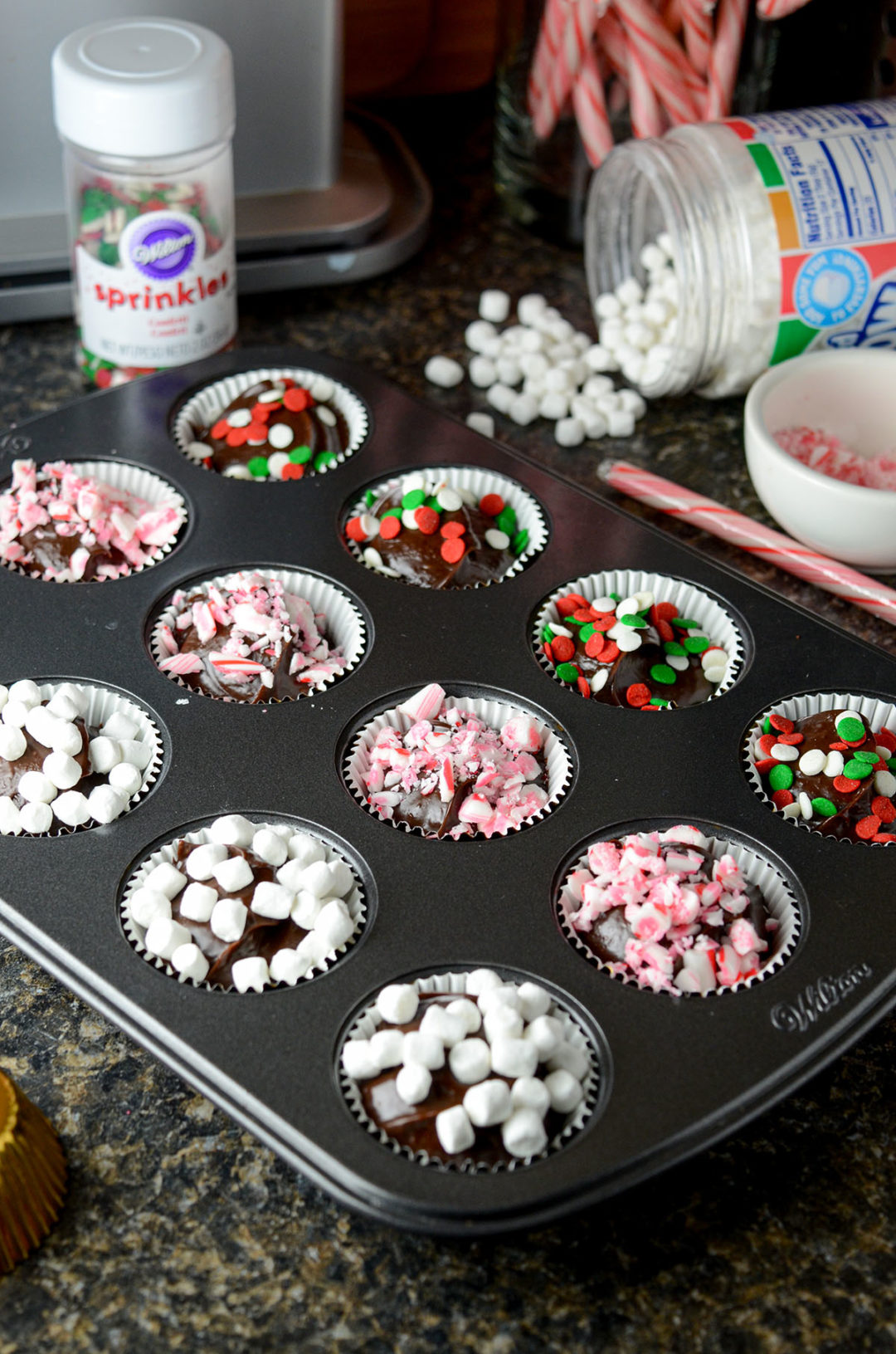 DIY hot chocolate bombs! 4 recipes, from super simple to OMG