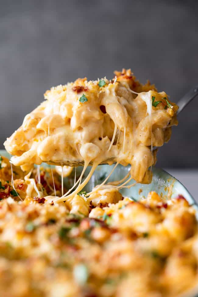 A weekly meal plan of comfort foods: Lobster Mac & Cheese at Grandbaby Cakes