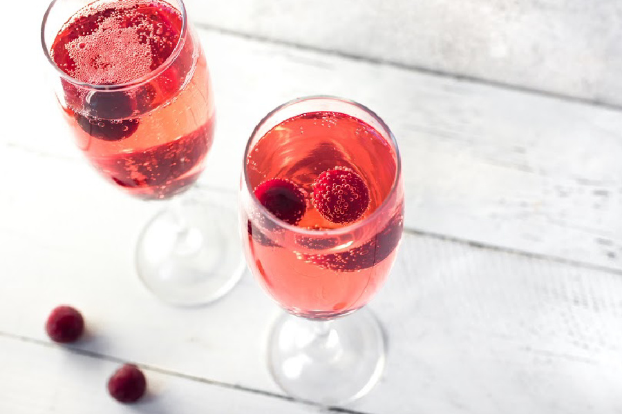 6 easy Champagne cocktail recipes that impress way beyond Mother’s Day. We’ll be toasting with them all summer!