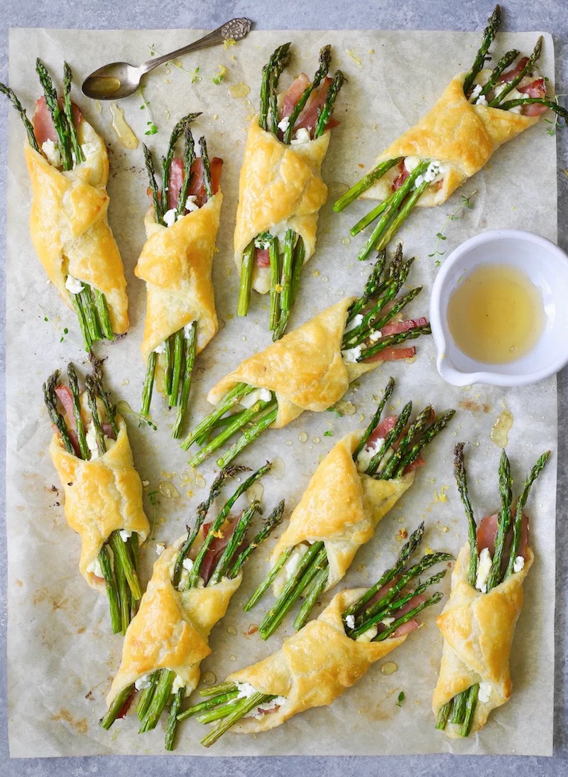 Easy spring appetizers for dinner at home: Asparagus puff pastry at Marilena's Kitchen