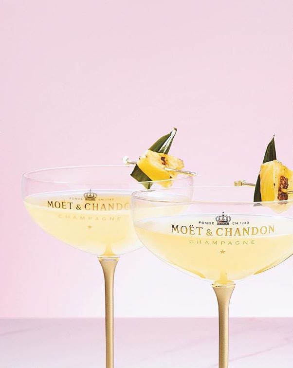 Delicious, easy champagne cocktail ideas: The Moet Golden Hour cocktail is just 4 ingredients, and was the official cocktail of the Golden Globes